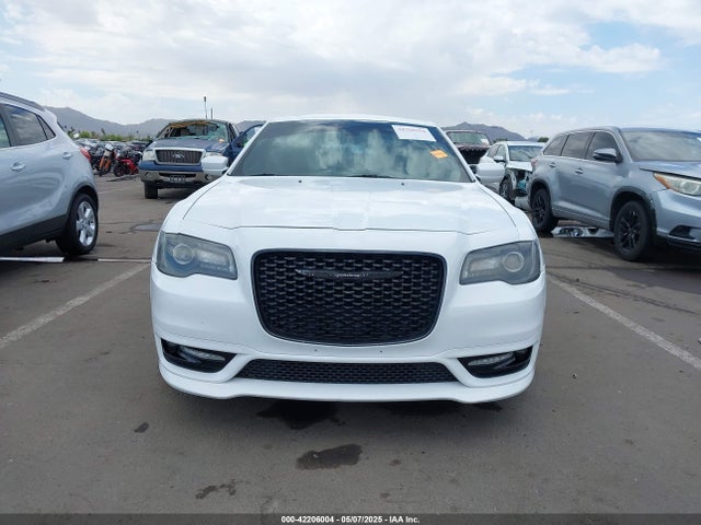 2C3CCABGXHH616160 Chrysler 300 300s