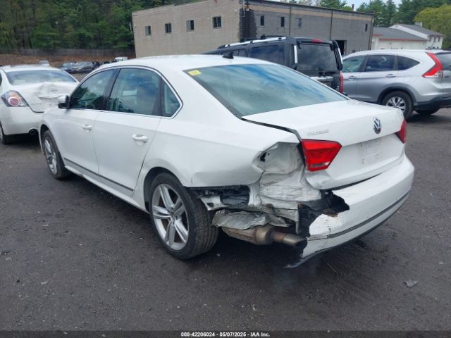 1VWBT7A38FC062252 Volkswagen Passat 1.8t Se