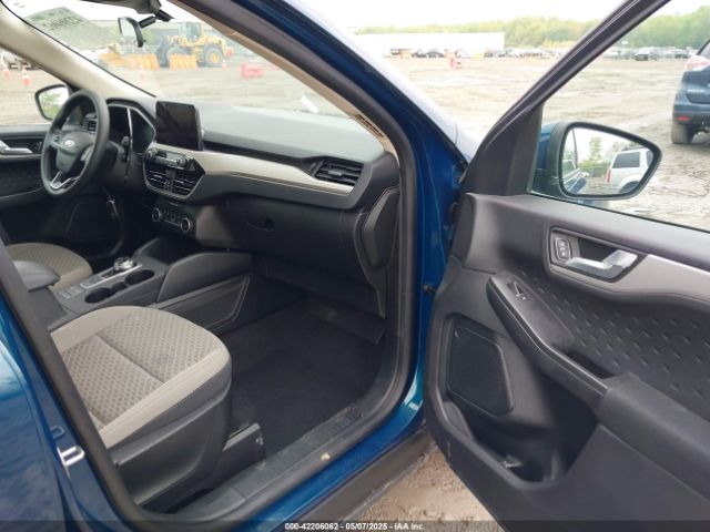 1FMCU9G67LUC72134 Ford ESCAPE SE
