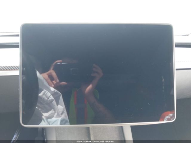 2023 TESLA MODEL Y 7SAYGDEE9PF811580 Photo 6