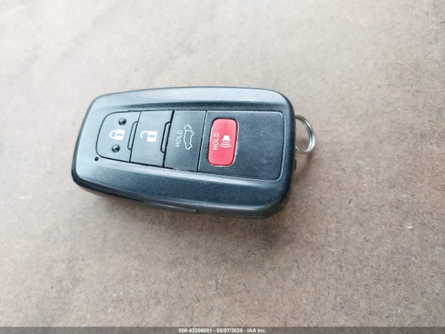 JTMA1RFV6KJ023627 Toyota Rav4 Xle Premium