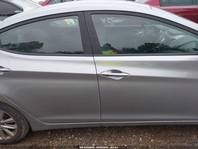 Hyundai ELANTRA SE 2016 5NPDH4AE9GH722060 Image 13