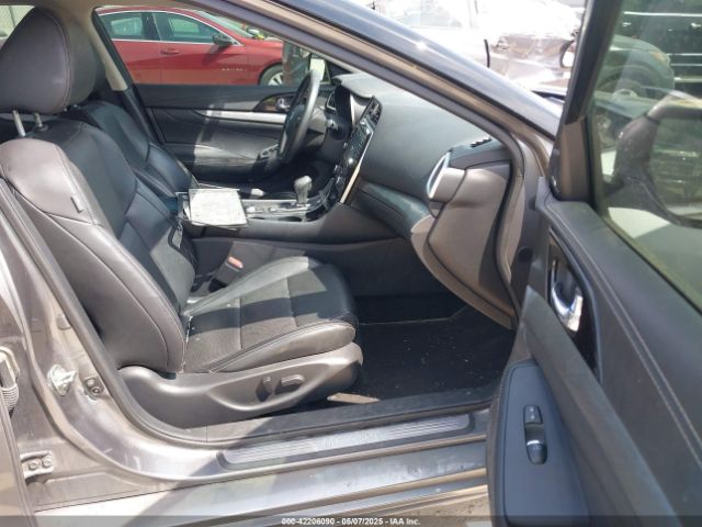 1N4AA6AP6JC383979 Nissan Maxima 3.5 Sl