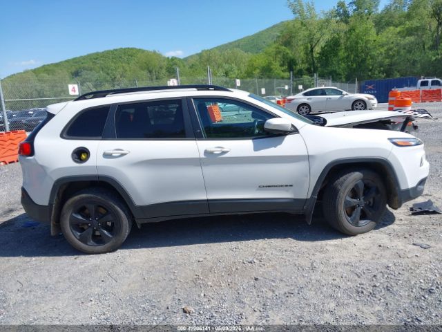 1C4PJMCB2JD506794 Jeep Cherokee Latitude 4x4