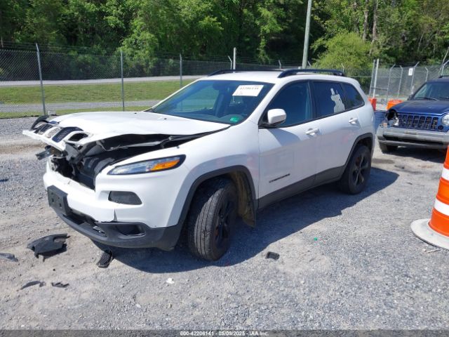 1C4PJMCB2JD506794 Jeep Cherokee Latitude 4x4