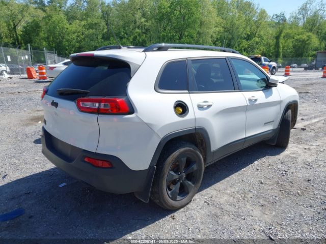 1C4PJMCB2JD506794 Jeep Cherokee Latitude 4x4