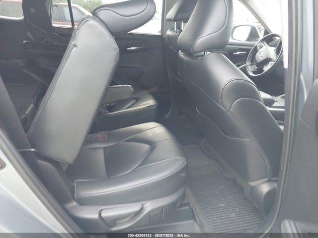 5TDKDRAH4PS040014 Toyota Highlander Xle