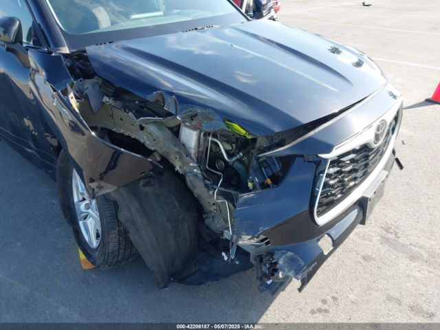 5TDCZRBH1MS558663 Toyota Highlander L