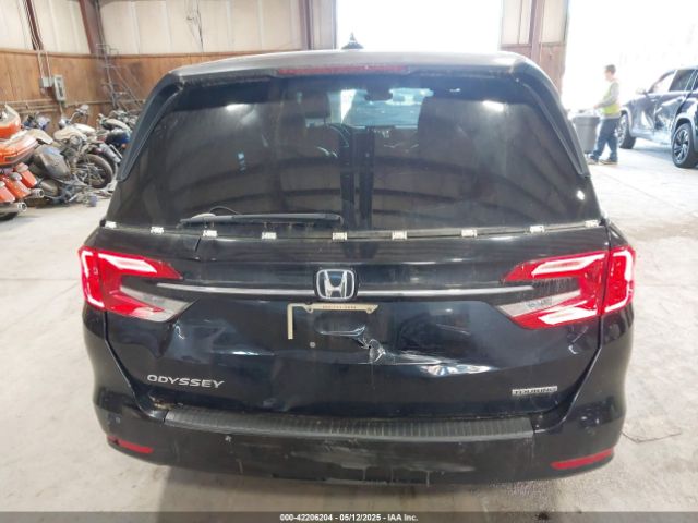 5FNRL6H83MB028264 Honda Odyssey Touring