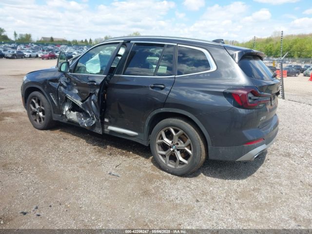 2022 BMW X3 5UX53DP01N9N40260 Photo 2