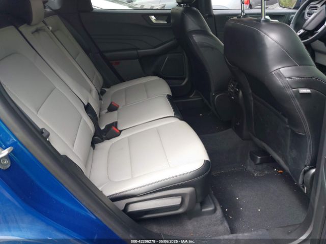 1FMCU9JA7PUA96303 Ford Escape Platinum