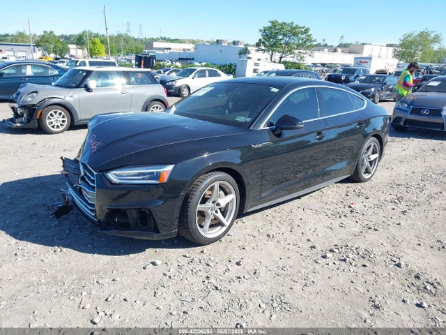 WAUDNCF52JA057221 Audi 2018