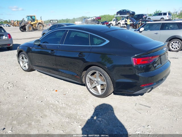 WAUDNCF52JA057221 Audi 2018