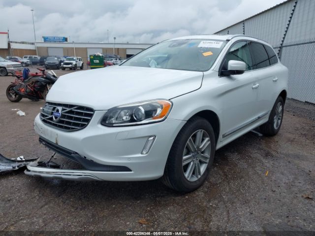 2016 VOLVO XC60 YV449MRM8G2876590 Photo 1