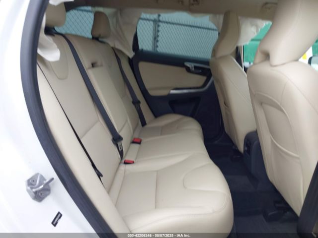 2016 VOLVO XC60 YV449MRM8G2876590 Photo 7