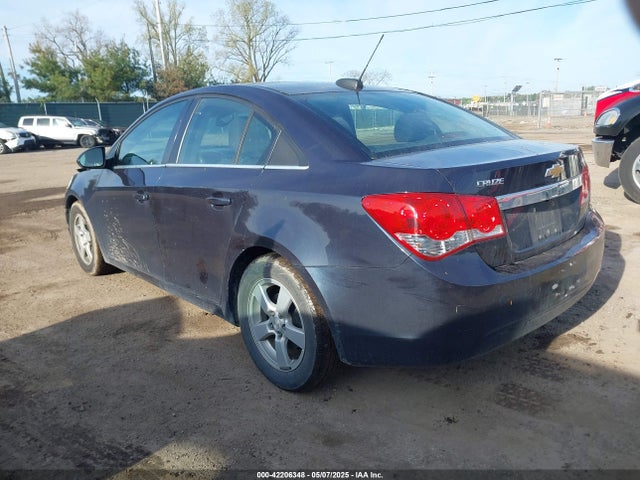 1G1PC5SBXF7236682 Chevrolet Cruze 1lt Auto