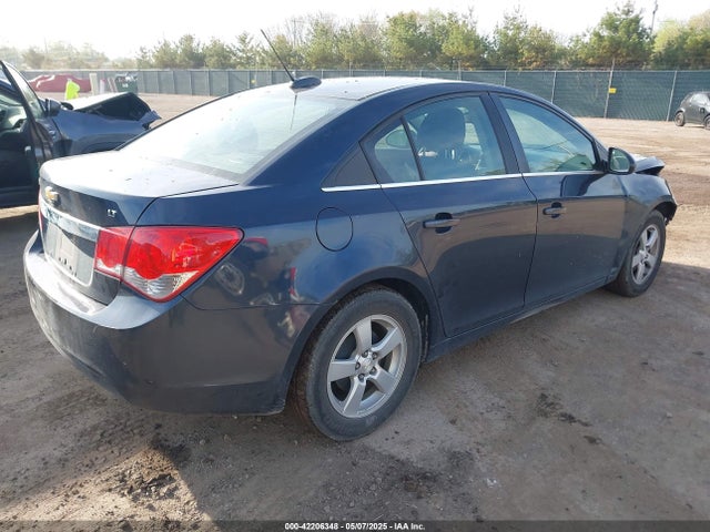 1G1PC5SBXF7236682 Chevrolet Cruze 1lt Auto