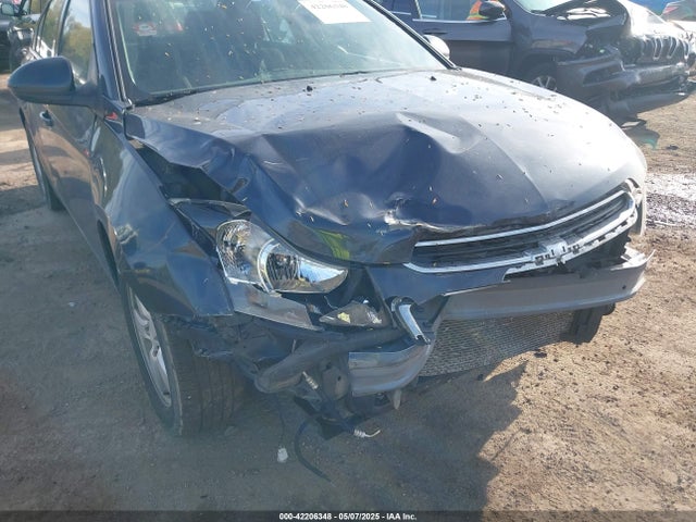 1G1PC5SBXF7236682 Chevrolet Cruze 1lt Auto