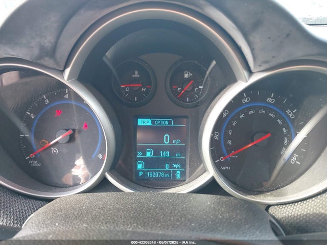 1G1PC5SBXF7236682 Chevrolet Cruze 1lt Auto