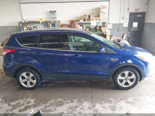 1FMCU9GX2GUA80134 Ford ESCAPE SE