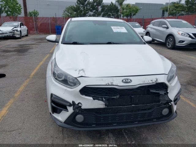 3KPF24AD7ME305117 KIA Forte Lxs