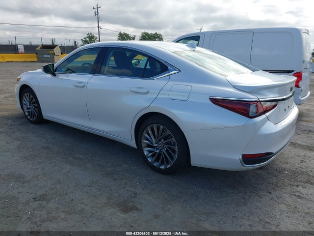 58AEA1C10RU048315 Lexus Es 300h Luxury