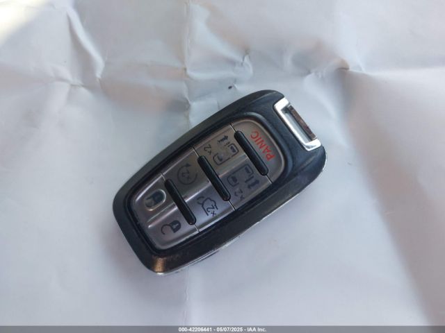 2C4RC1BG1JR112084 Chrysler Pacifica Touring L