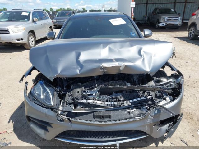 WDDZF4KB3HA066825 Mercedes-Benz E 300 4matic