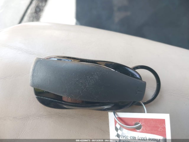 2016 TESLA MODEL S 5YJSA1E48GF144821 Photo 10