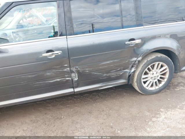 2FMGK5C82GBA21945 Ford FLEX SEL