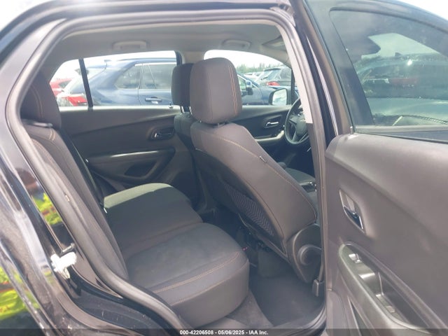 3GNCJKSB6KL278242 Chevrolet TRAX LS