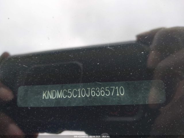 2018 KIA SEDONA KNDMC5C10J6365710 Photo 8