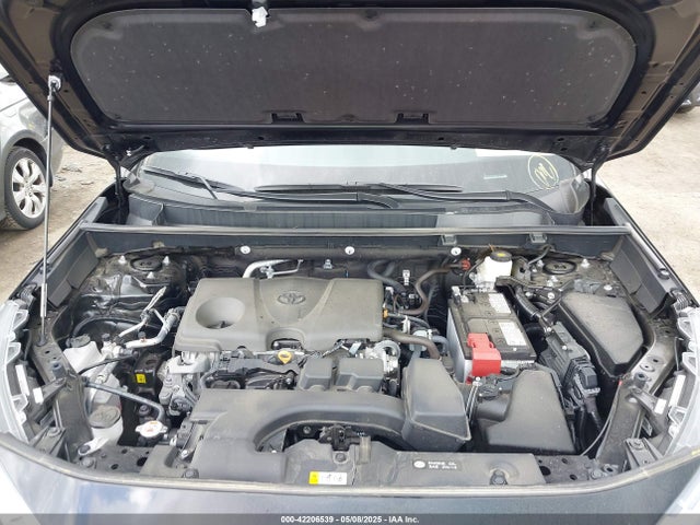 2T3G1RFV8RC479166 Toyota RAV4 LE