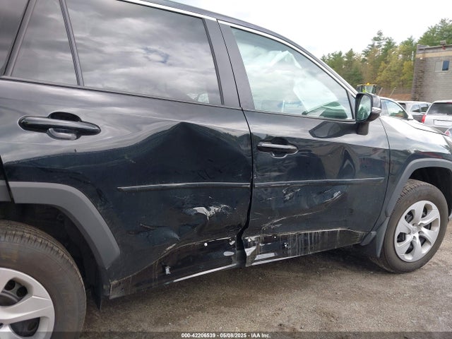 2T3G1RFV8RC479166 Toyota RAV4 LE