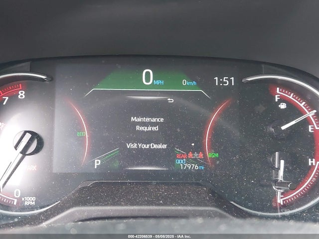 2T3G1RFV8RC479166 Toyota RAV4 LE