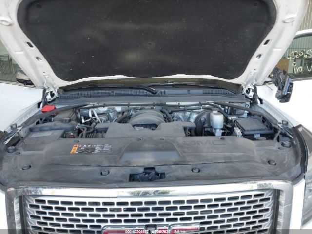 2017 GMC YUKON XL 1GKS2HKJ3HR372287 Photo 9