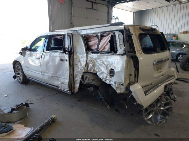 2017 GMC YUKON XL 1GKS2HKJ3HR372287 Photo 2
