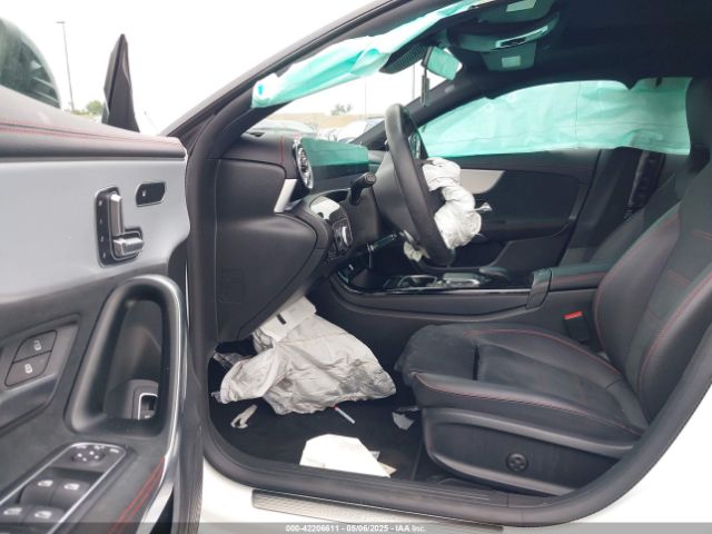 W1K5J4GB5PN368338 Mercedes-Benz m260