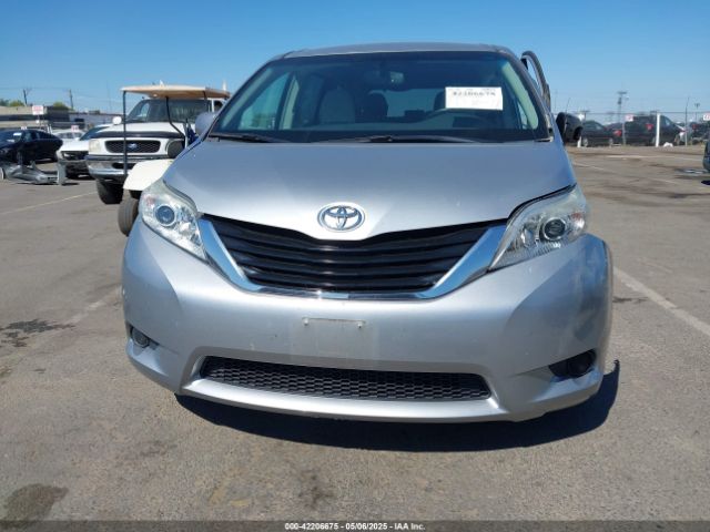 5TDKK3DC1ES467215 Toyota Sienna Le V6 8 Passenger