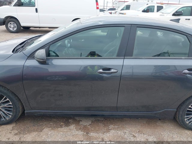 Продажа на аукционе авто 2022 Kia Forte Gt-line, vin: 3KPF54AD2NE478780, номер лота: 42206677