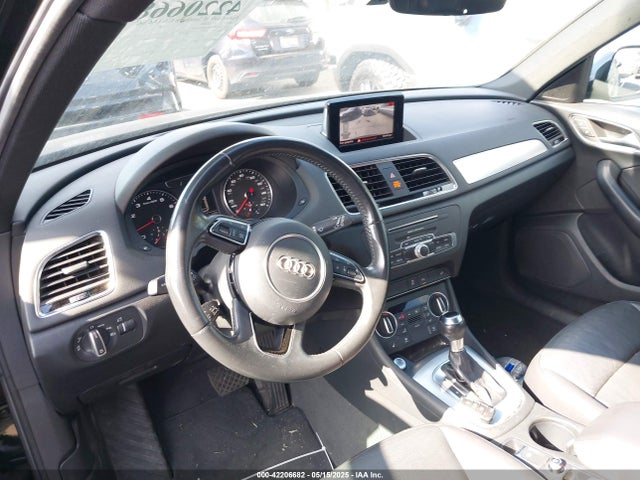 WA1BCCFSXJR001741 Audi Q3 2.0t Premium/2.0t Sport Premium