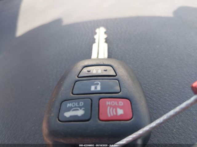 2T1BURHE0GC645202 Toyota COROLLA LE