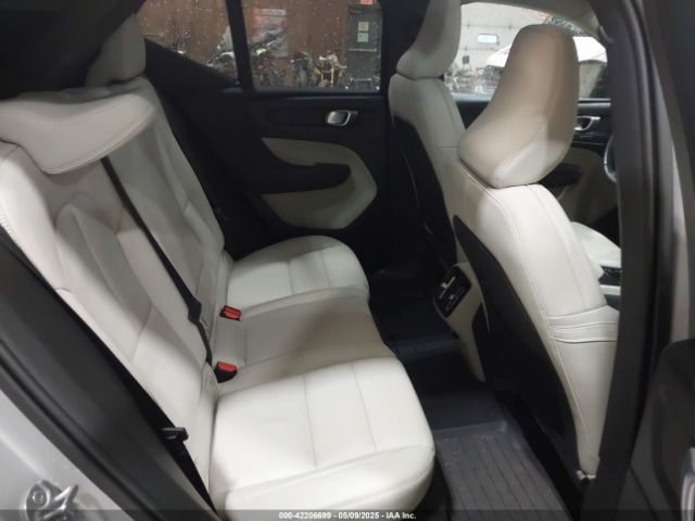 2024 VOLVO XC40 YV4L12UL0R2366601 Photo 7