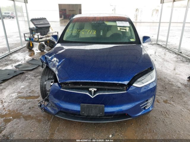 5YJXCDE24HF077183 Tesla 2017