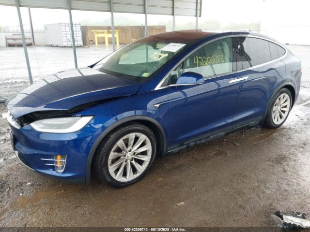 5YJXCDE24HF077183 Tesla 2017