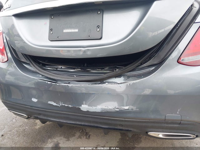 W1KWF8DBXMR614581 Mercedes-Benz C 300 Sedan