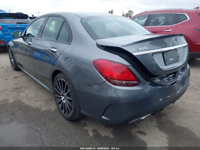 W1KWF8DBXMR614581 Mercedes-Benz C 300 Sedan