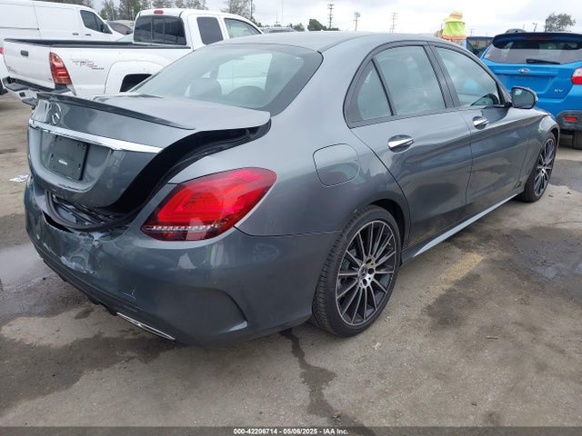 W1KWF8DBXMR614581 Mercedes-Benz C 300 Sedan