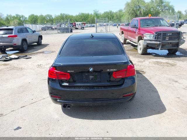 BMW 330I 2018 WBA8D9C58JEB35458 Image 17