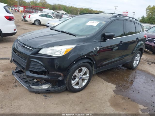 1FMCU9GX0FUB04185 Ford ESCAPE SE